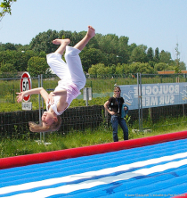 Saltos auf dem Trampolin